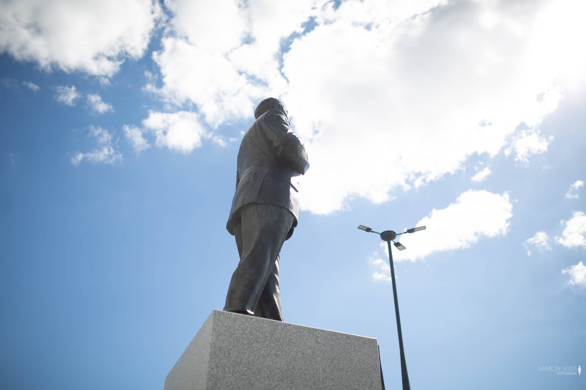 Lech Kaczyński pomnik
