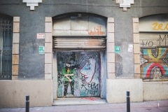 Barcelona streets and doors (17)